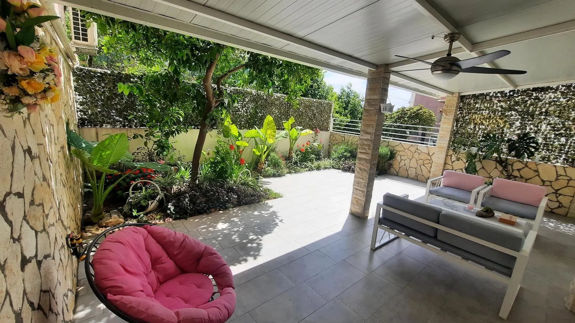 Apartment Tiki With Big Terrace Split