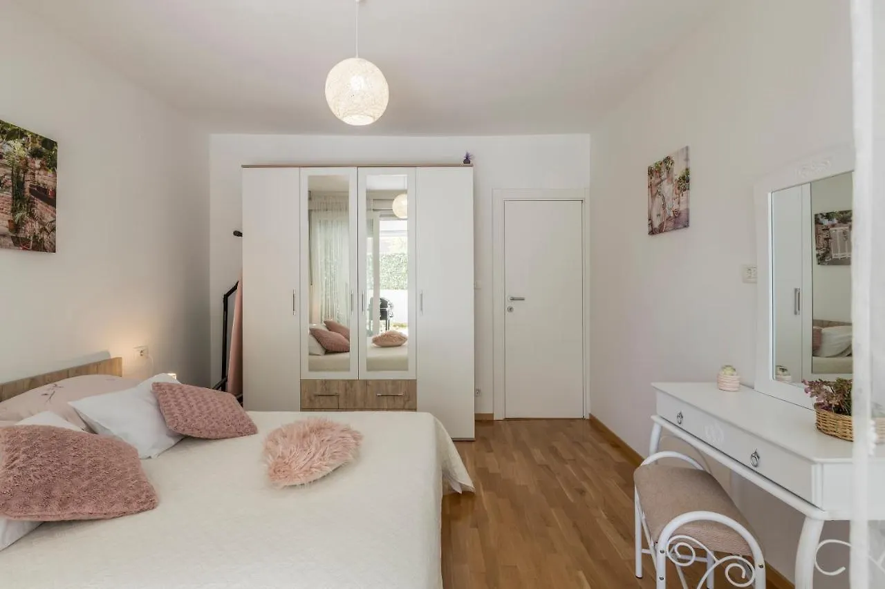 Apartment Tiki With Big Terrace Split Croatia